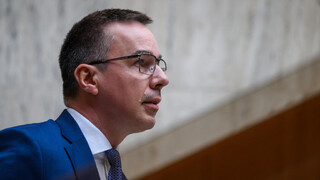 Hlas navrhne zmrazenie paušálnych náhrad, Tomáš chce tému otvoriť na rokovaní vlády. Opozícia hovorí o chaose