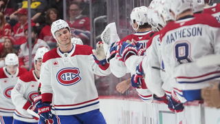 NHL: Slafkovský dal 25. gól sezóny, Montreal však prehral. Černák pomohol Tampe dvoma bodmi
