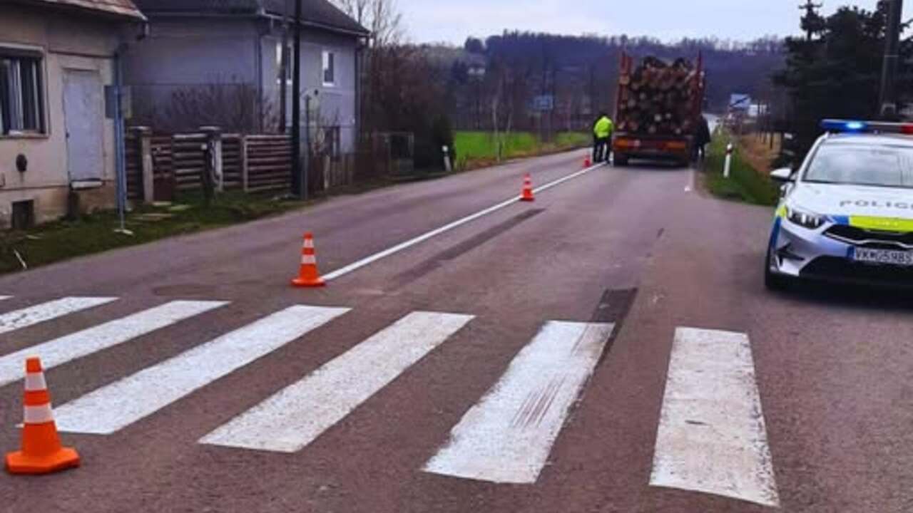 nehoda priechod polícia policajti 