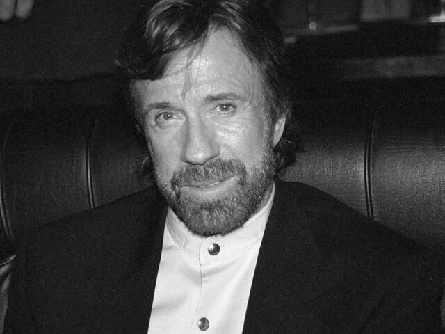 Nie, nie je to žart. Zomrel „nesmrteľný“ Chuck Norris, legendárny akčný herec a hviezda obľúbených vtipov
