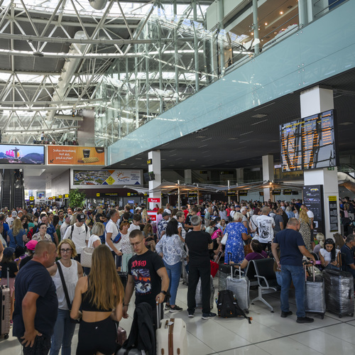 letisko Bratislava cestujúci