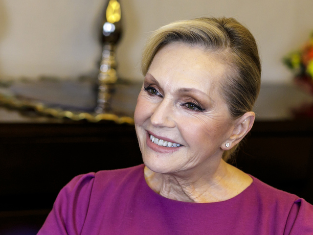 Ikona generácií prehovorila. Helena Vondráčková v luxusnom apartmáne hovorí o láske aj o radách pre svoje mladšie ja