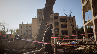 Hra na „neexistujúce rokovania“ tieni zákulisie. Prebieha tichá diplomacia troch spojencov Iránu a USA