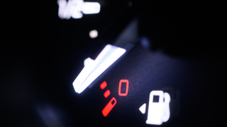 Brusel skritizoval slovenské dvojité ceny nafty. Podľa Európskej komisie ide o diskrimináciu a porušenie práva