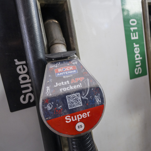 ropa nafta benzín tankovanie