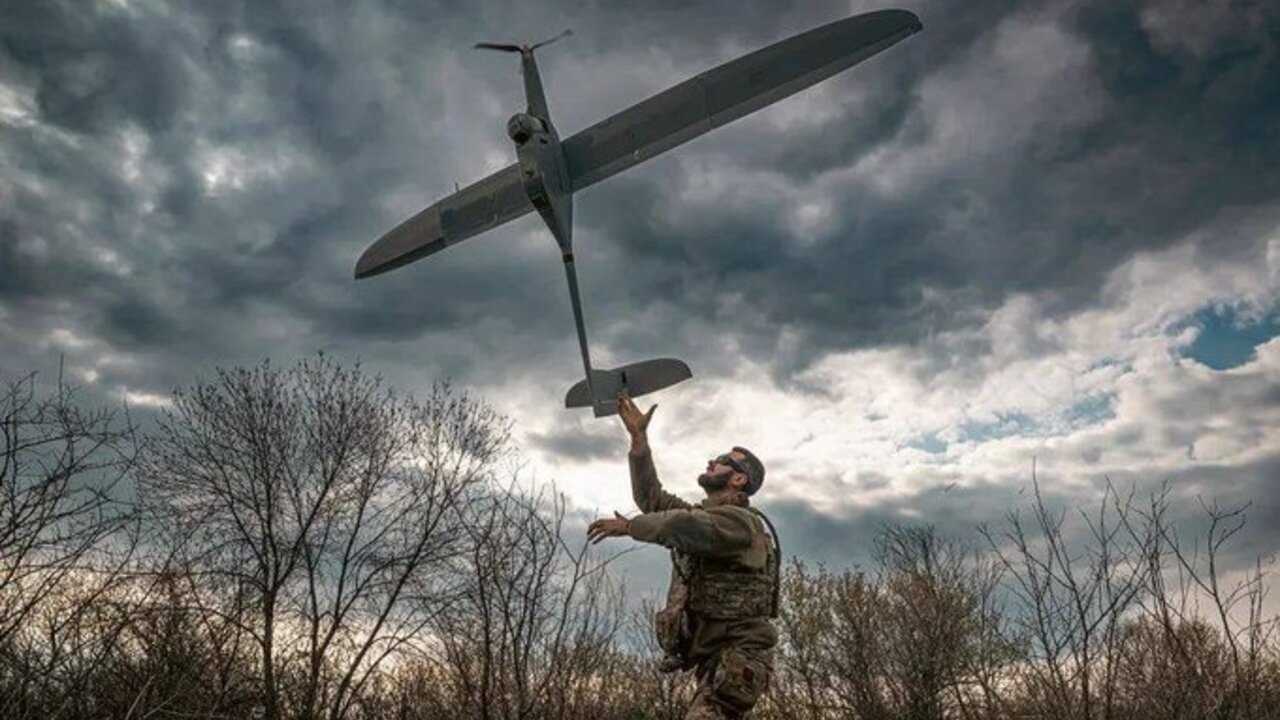 dron Ukrajina vojak ukrajinský vojak