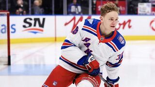 Sýkora 99. Slovákom v NHL. Talentovaný útočník debutoval v drese Rangers, „jazdci“ však po prehre v Toronte končia