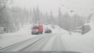 sneh policia poladovica