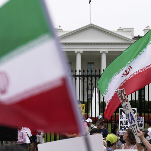 USA Irán protest Biely dom vlajka vlajky
