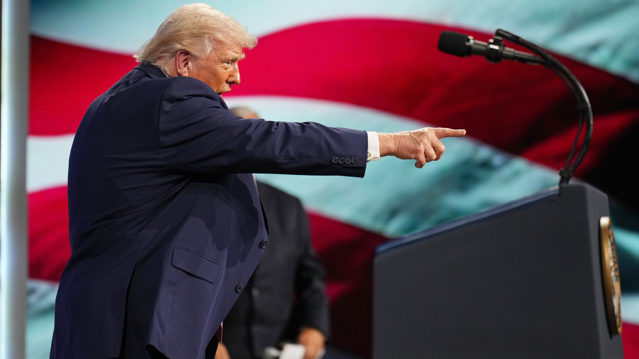 „Zbabelci, ktorí tu pre nás nie sú.“ Trump hrozí spojencom z NATO, že im v prípade potreby nepríde na pomoc