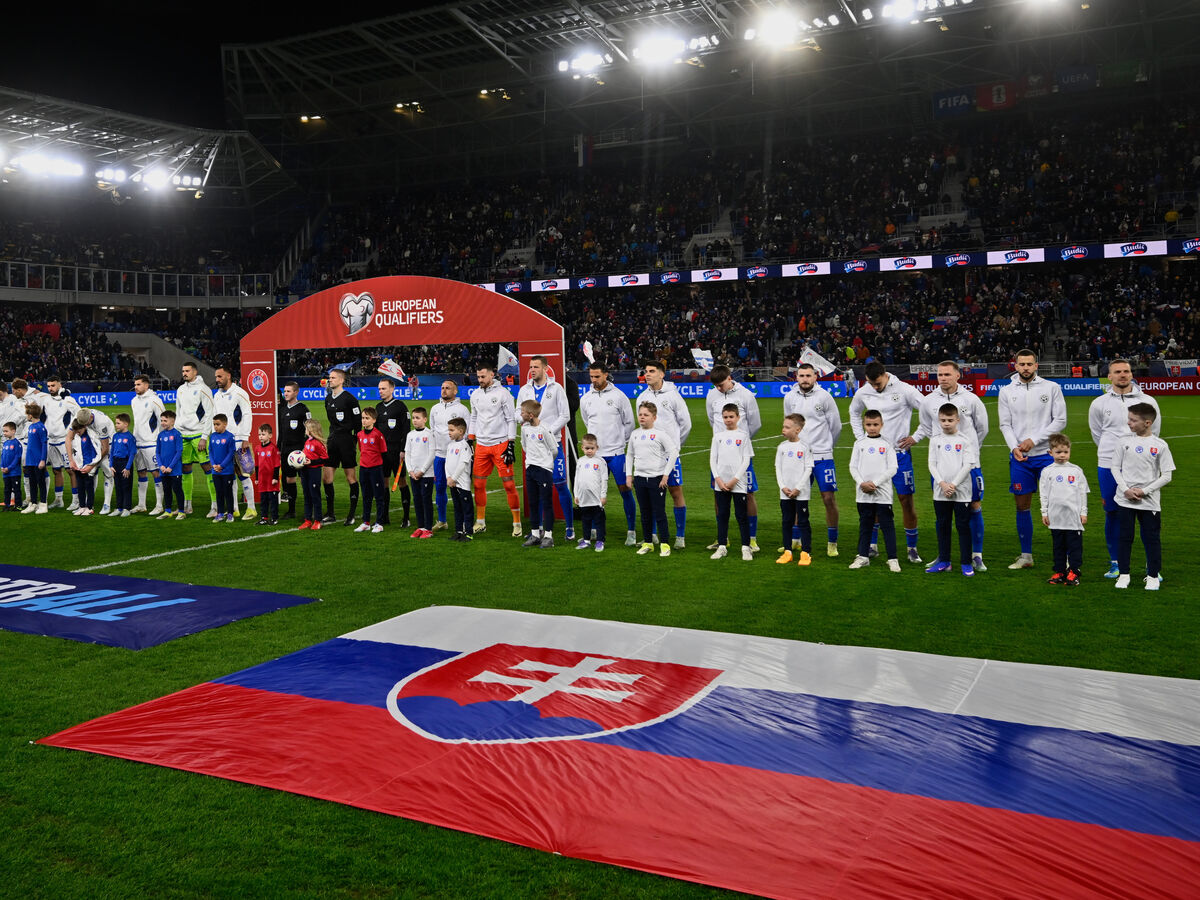 tehelné pole, národný futbalový štadión
