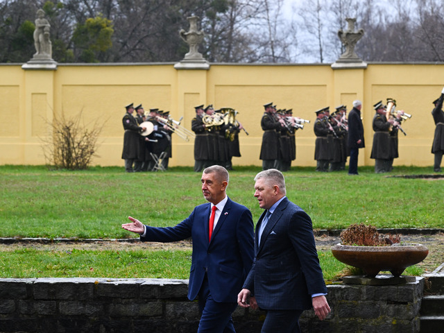 Slovenská a česká vláda po troch rokoch rokovali. Babiš požiadal Fica o zastavenie ropnej krízy