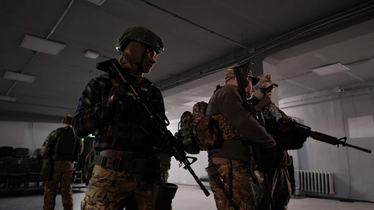 študenti výcvik.jpg