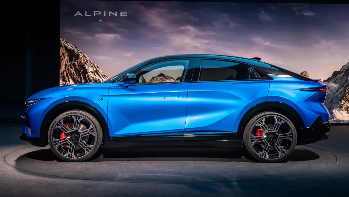 Alpine A390 2025-2.webp