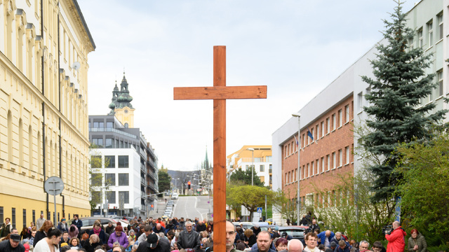 Veľký piatok kríž