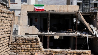 Snahy o dosiahnutie prímeria medzi Iránom a USA sa dostali do mŕtveho bodu. Teherán odmietol návrh na zastavenie bojov