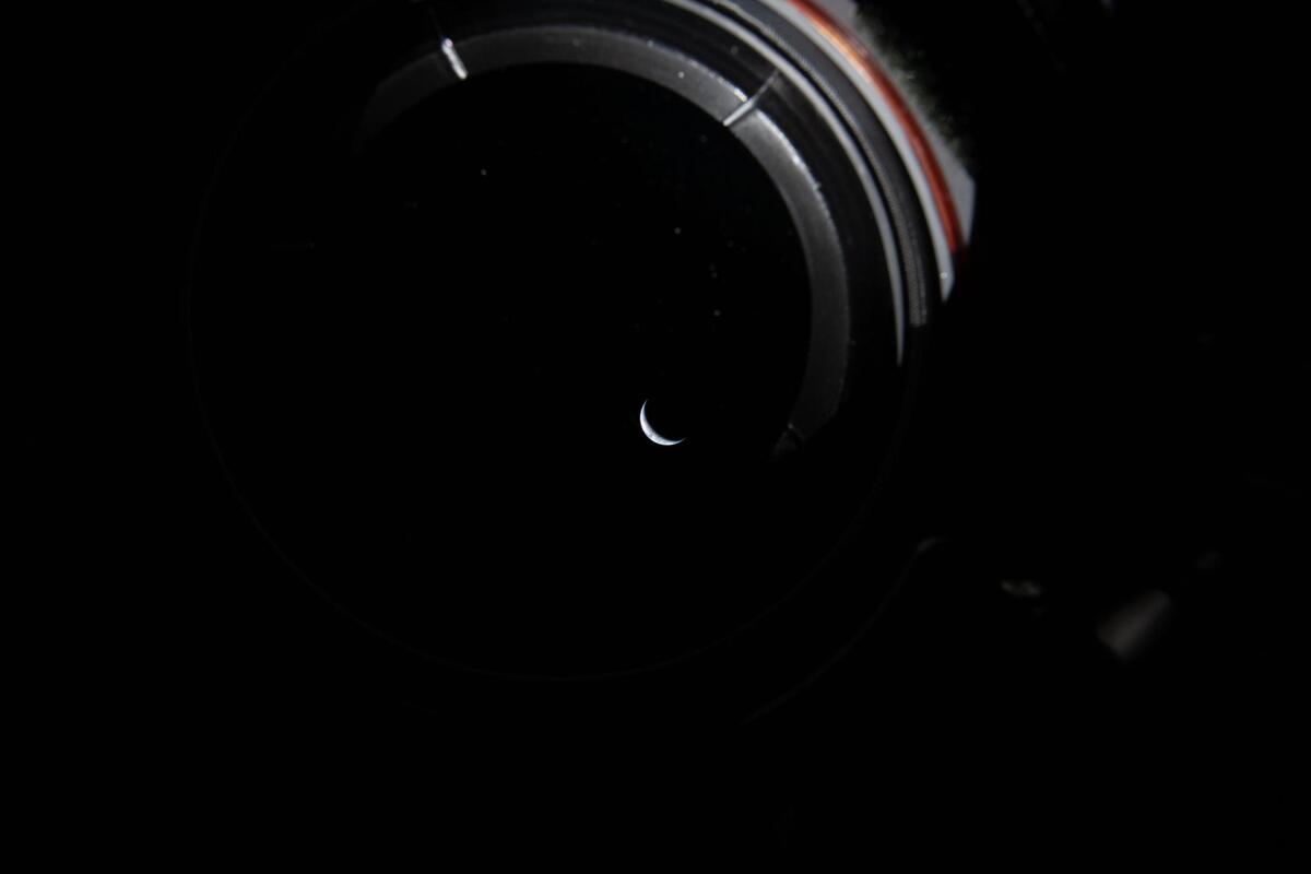 Mesiac Zem Artemis II Orion