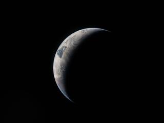Mesiac Zem Artemis II Orion