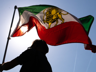 Irán