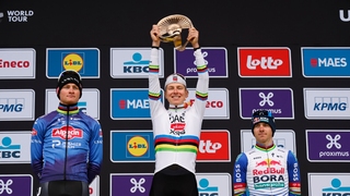 Pogačarov triumf sprevádzala sporná situácia a porušenie pravidiel. Kráľovi cyklistiky hrozí pokuta aj zákaz