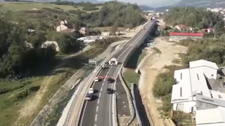 Brezno sa búri proti stopke pre obchvat. Analytici mu dali červenú, mesto hovorí o nemiestnom žarte