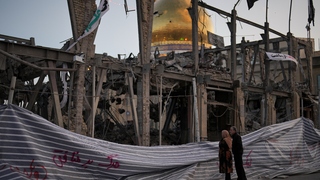 Len pár hodín pred vypršaním ultimáta. Izrael udrel na ciele v Teheráne a ďalších oblastiach, Irán odpovedal raketami