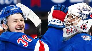 „Sýkora ide po puku ako pes po kosti.“ Takto sa nedá hrať, bude to mať v NHL ťažké, varuje československá ikona