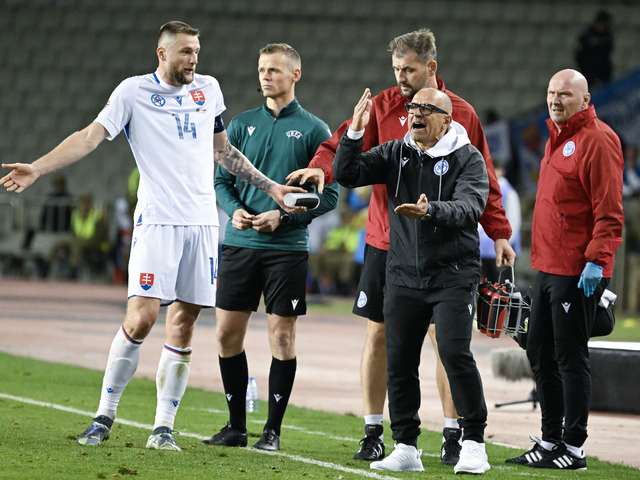 Bol doma a sem chodil na pár dní, nežil s naším futbalom, kritizuje Borbély. Calzonu by vymenil za Weissa