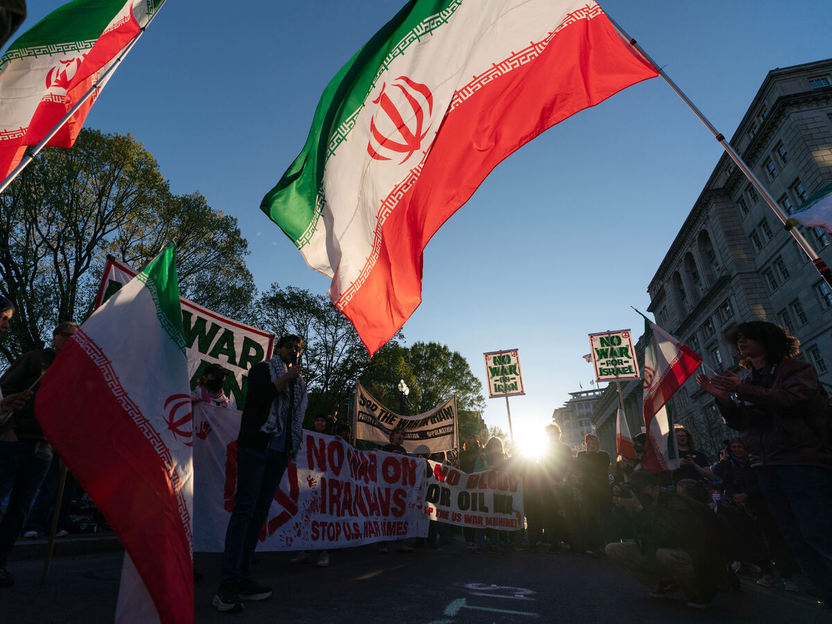 Irán