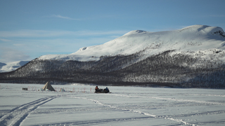 Teploty vystrelili vysoko nad normál, marec bol jeden z najteplejších v histórii. Ľad v Arktíde mizne