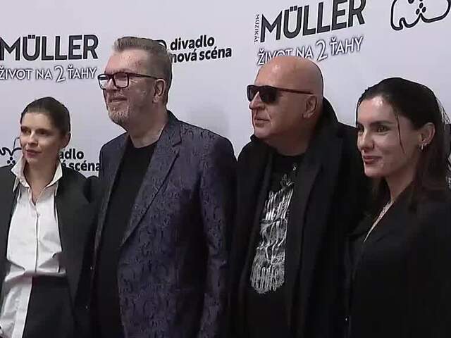 Život Riša Müllera na dva ťahy. Veľkolepá premiéra muzikálu dojala publikum aj legendárneho speváka