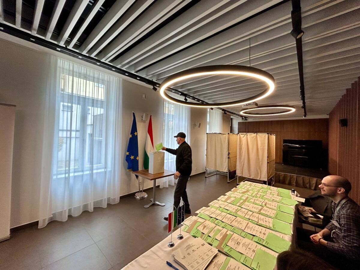 Voľby na veľvyslanectve v Bratislave maďarské voľby