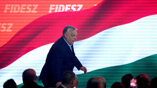 Maďari boli vyčerpaní. Analytik po voľbách pre ta3: Víťazstvo Magyara nie je náhoda, Orbán už nemal čo ponúknuť 