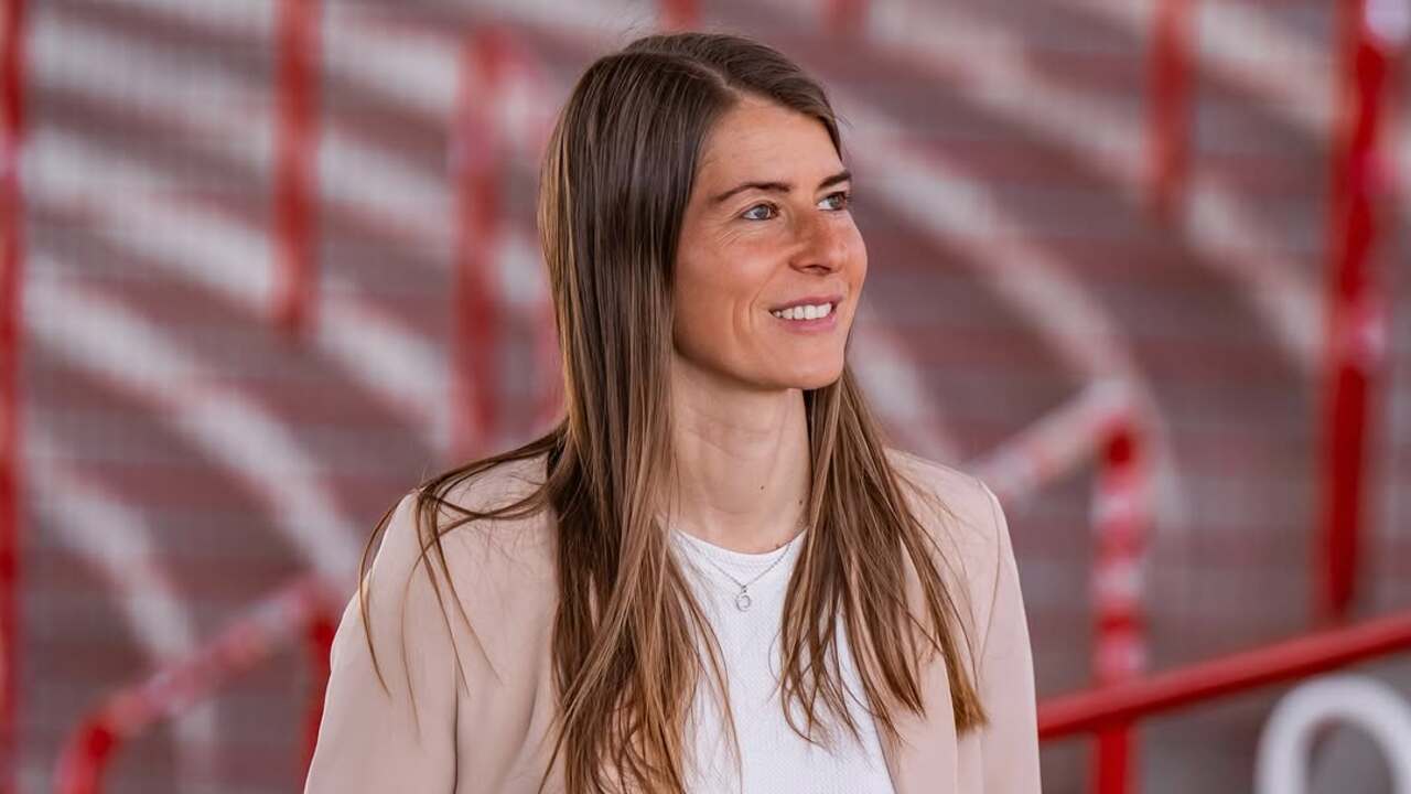 Marie-Louise Etaová