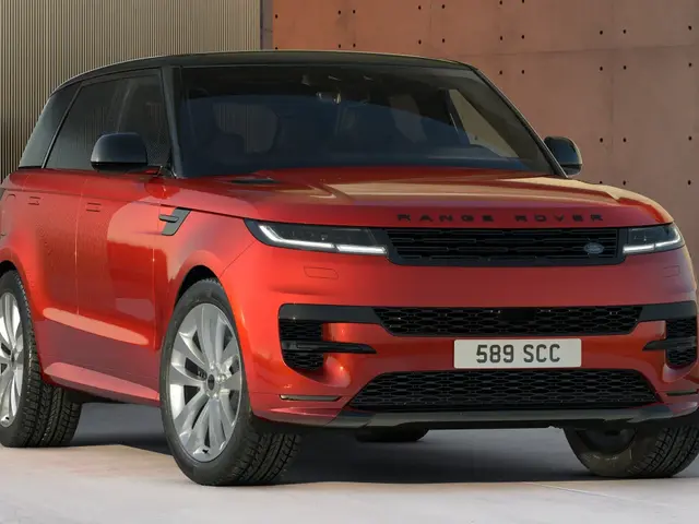 Nový Range Rover Sport Twenty Edition kombinuje luxus s výbavou SV a úsporným hybridom