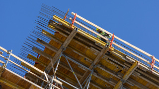 Stavebníctvo na Slovensku zaznamenalo najlepší mesiac za 14 rokov. Rekordné výsledky hlási aj cestovný ruch