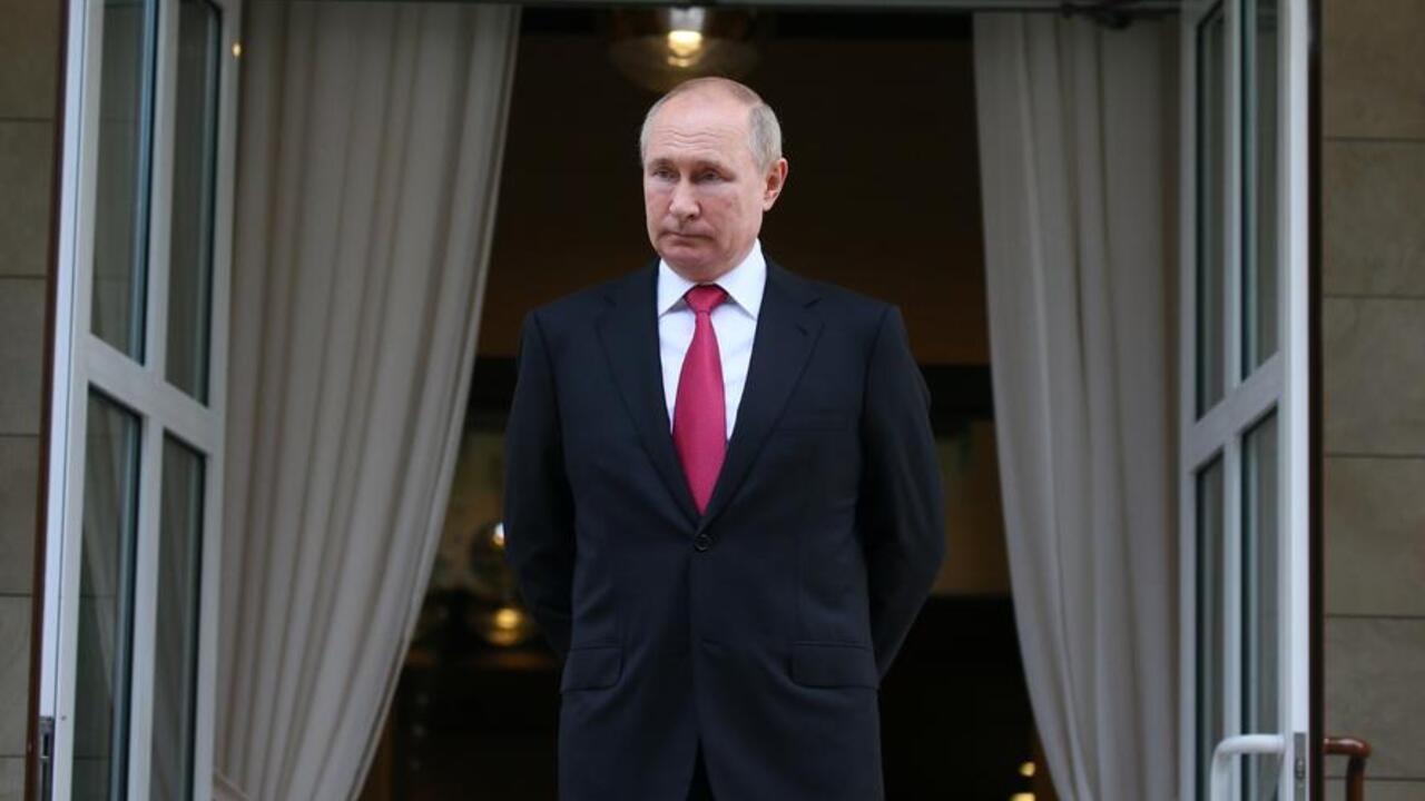 „Vladimir, ľudia sa vás boja“. Sťažujú sa a chcú utiecť z Ruska. Schyľuje sa k zbure, vystríha Putina blogerka