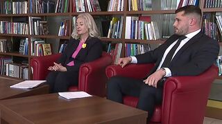 Politická scéna plná prekvapení