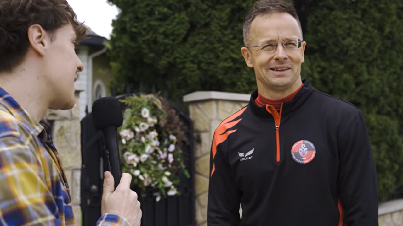 Našiel sa. Szijjártóa po dňoch odmlky zastihli pri behu, z obvinení zo skartovania dokumentov si hlavu nerobí