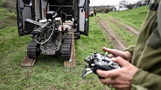 Namiesto vojakov roboty. Vojna u našich susedov vstupuje do novej fázy, ktorou chce Kyjev prinútiť Moskvu k mieru