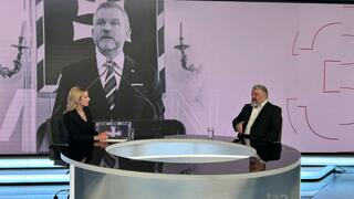 Čaká nás ďalšie referendum / Prezidentom všetkých? / Trumpov útok na pápeža