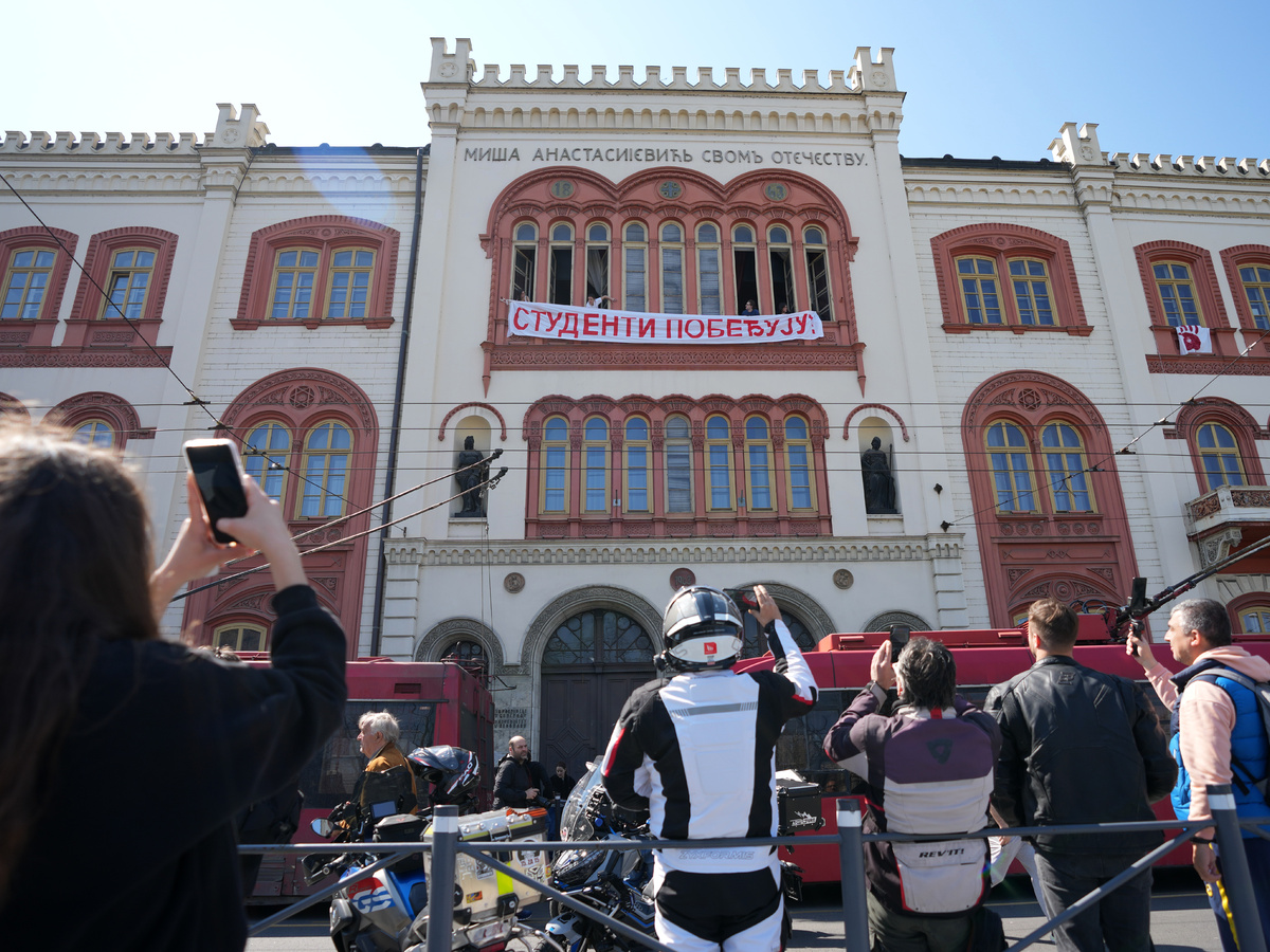 Srbsko protest