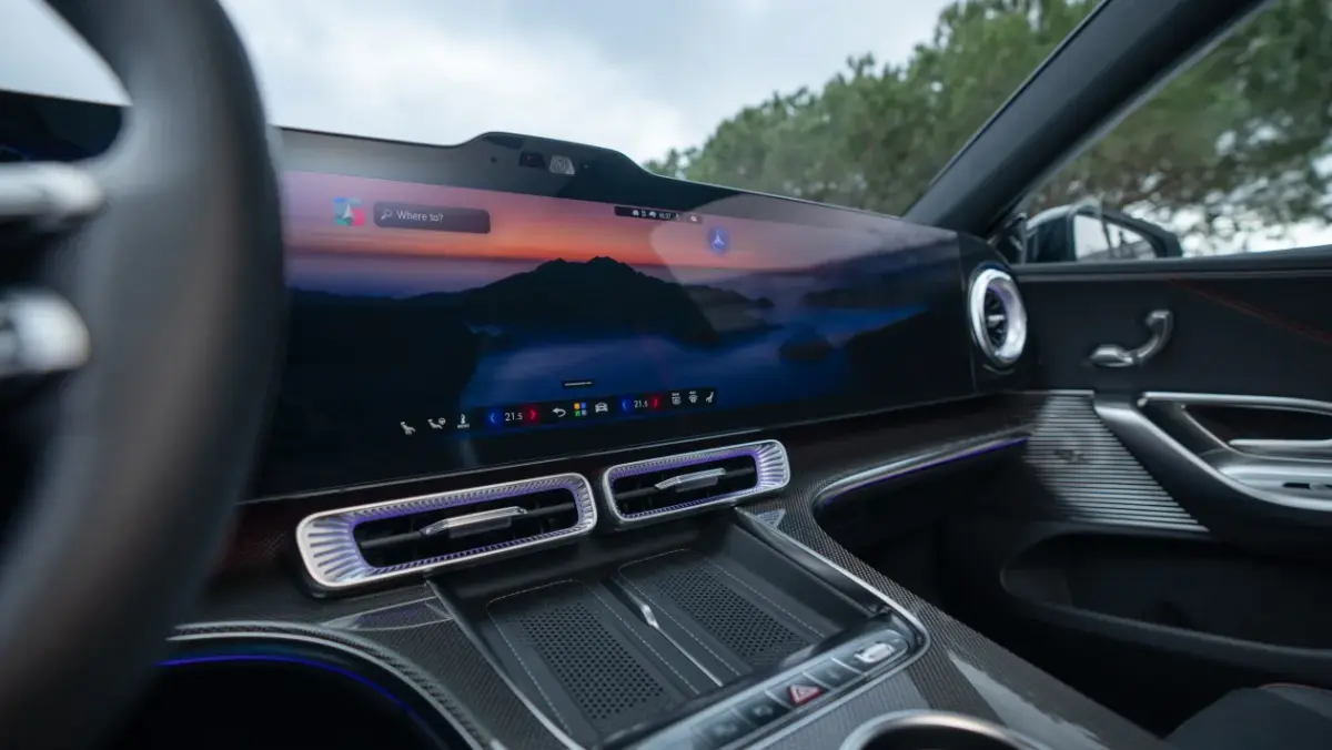 Mercedes C-Class Electric 2026-16.webp