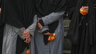 Hizballáh zaútočil na Izrael v reakcii na údajné porušenia prímeria. Ide o prvý incident od jeho platnosti