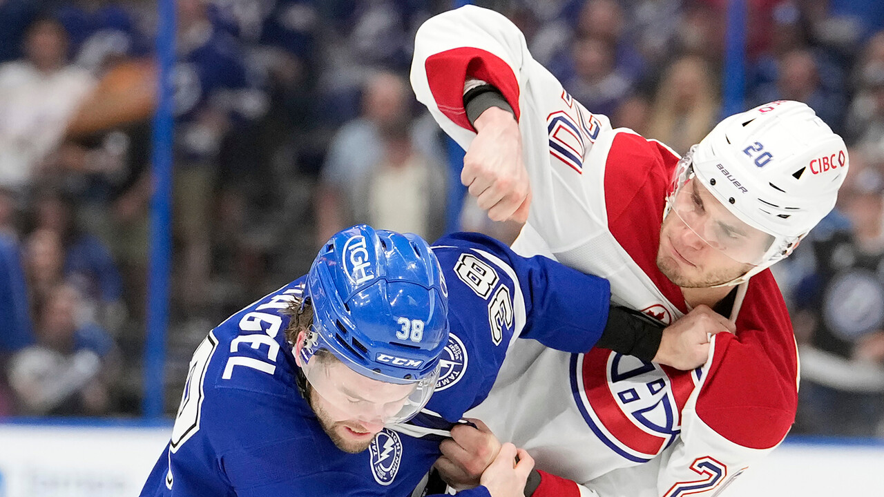 Slafkovský po KO do zubov čelil výsmechu, potom spravil obrovskú chybu. On sa nemôže biť, krúti hlavou expert