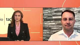 Smer predbehol PS, do hry vstupujú aj Demokrati. Politológ zhodnotil výsledky prieskumu