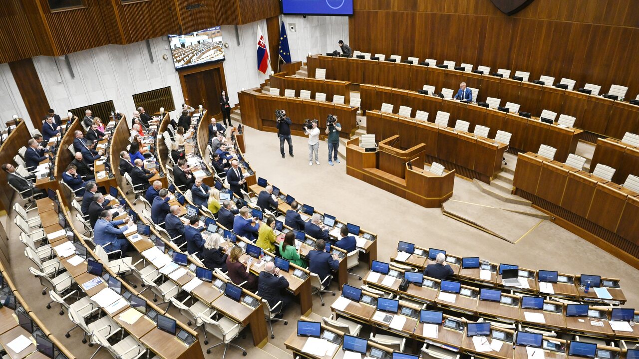Parlament, NR SR, rokovanie parlamentu