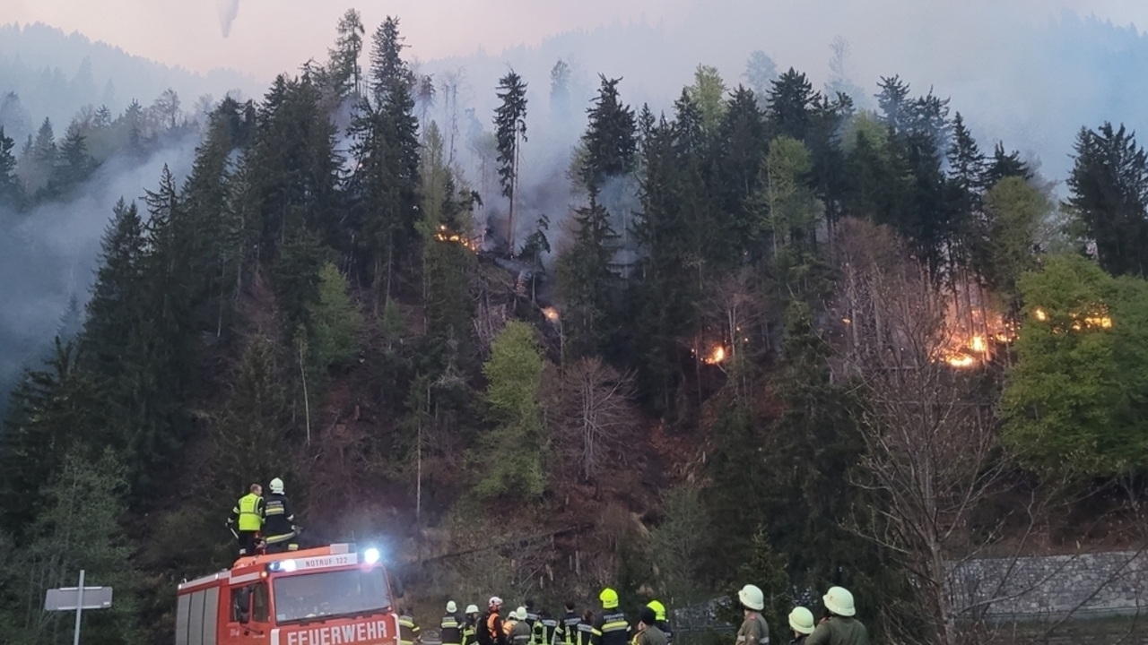 požiar rakúsko hasiči