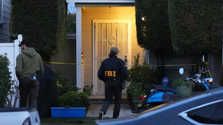 Rodina nahlásila strelca pre správanie už pred útokom. Trump: Narušený muž, napísal protikresťanský manifest