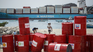 Nemohla prísť lepšia správa, hovorí analytik o vystúpení Emirátov z OPEC. Môže to znamenať lacnejšie tankovanie